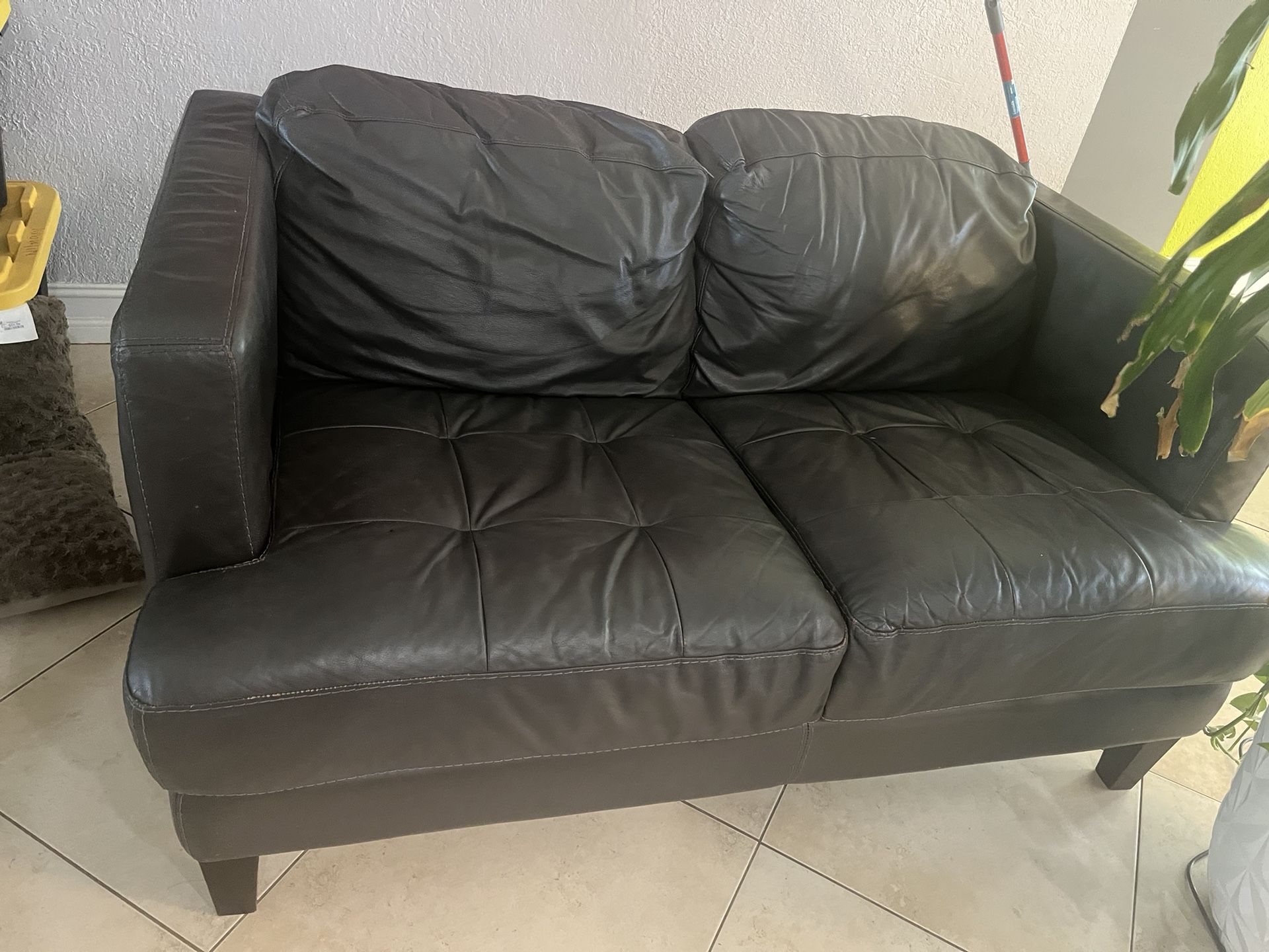 Free Gray Sofa