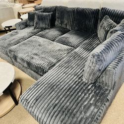 Double Chaise Stunning Sectional!