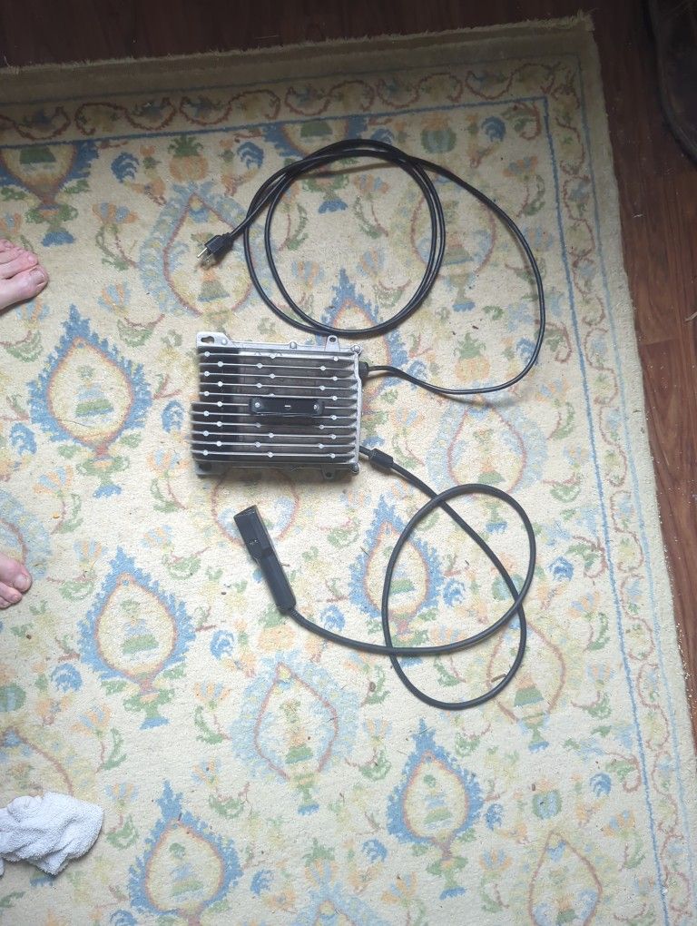 Ryobi SC-48 48v Charger