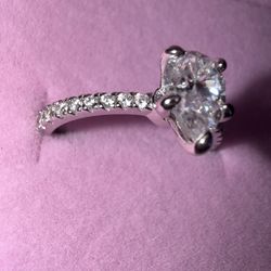 Pear-Shaped Diamond Moissanite Solitaire with Sterling Silver 925 Ring Size 6