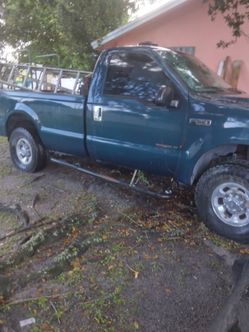 Camión Ford 250 motor 7.3diesel 4weels drive