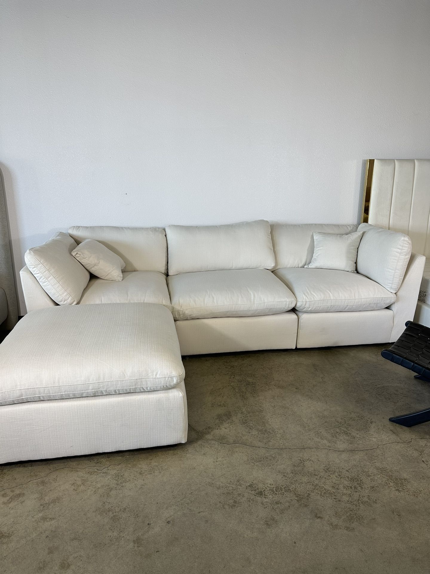 NEW Modular Sofa Cloud Couch Sectional With Ottoman