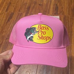 Bass Pro Shop Trucker Hat for Sale in Carson, CA - OfferUp