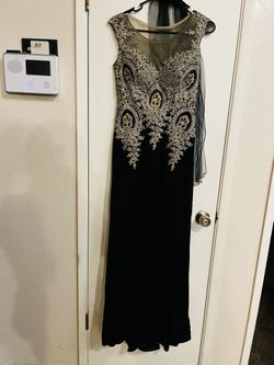Beautiful Black And Gold Prom Dress!!