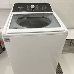 Whirlpool Washer Like New Condition 