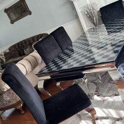 Dinning Table With 6 Chairs