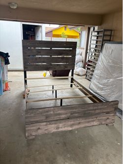 Like New bed frame and memory foam mattress