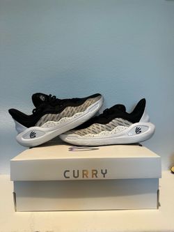 Under Armour Curry 11 Team Basketball Low Top Lace Up Black/White 8.5 Youth