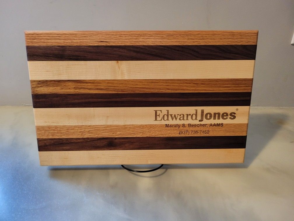 Promote Your Business With Custom Engraved Cutting Boards