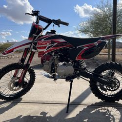 2022 SSR MOTORSPORTS 125CC TR-BW DIRT BIKE