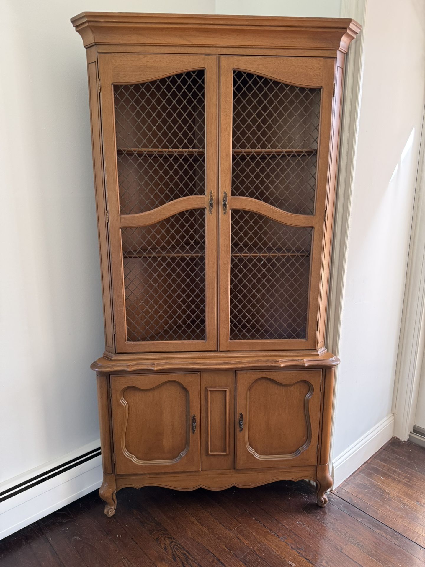 Corner Cabinet French Provincial Vintage
