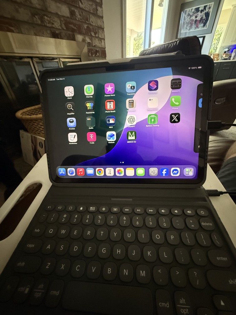 Apple iPad Pro 11 3rd gen 256
Barter trade