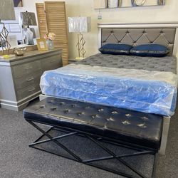 Queen 4 Piece Bedroom Set ✅ Financing Available - Bad or No Credit Accepted ✅ 