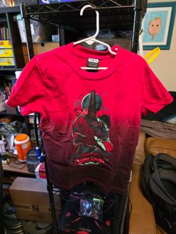 Boys STAR WARS Tshirt size small