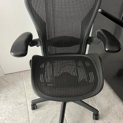 Herman Miller Office Chair Aeron Size b Fully Loaded
