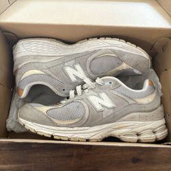 New Balance 2002r Grey Beige Size 8 