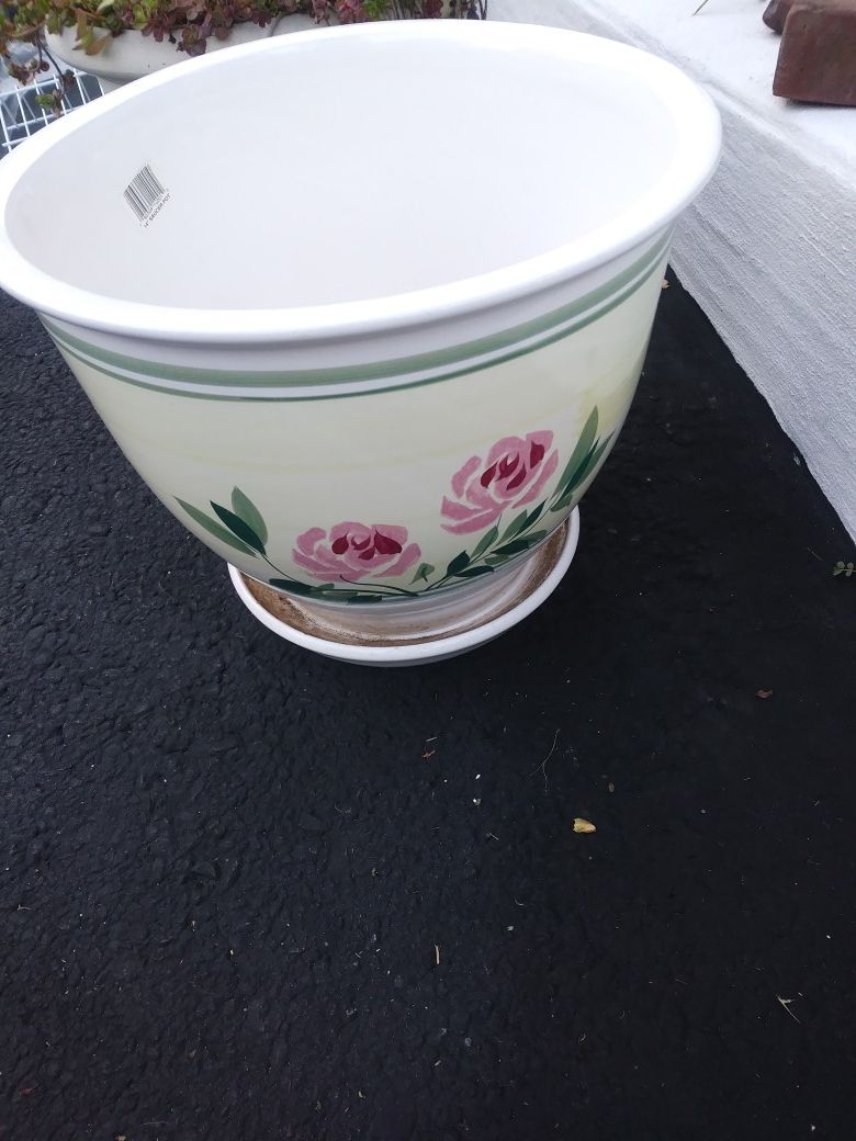 14" Flower Pot