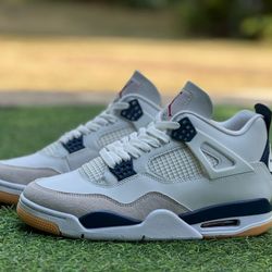 𝐃𝗺 𝗺𝗲 𝐨𝐧 𝐢𝗴 ->𝐓𝐎𝐏𝐊𝐈𝐂𝐊𝐒𝟒𝟒𝟒                                                            Jordan 4 sb navy