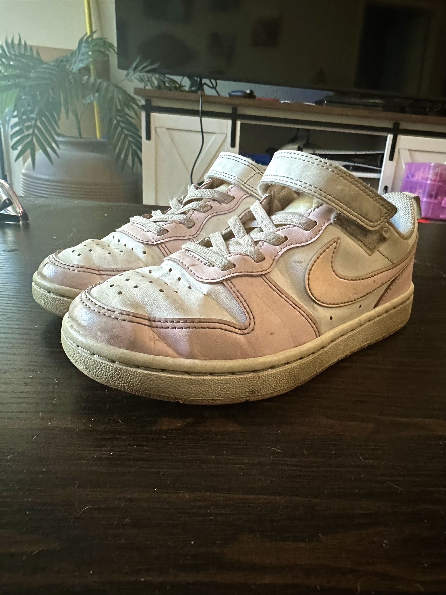 Kids Nike Court Borough Low Pink
