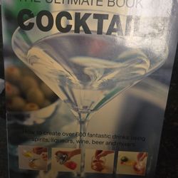 The Ultimate Book of Cocktails – Over 600 Recipes