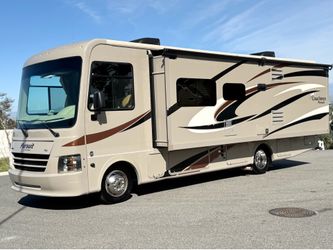 2017 coachmen pursuit  Ford chassis engine V10 48k original miles runs great 1 wall slide out Model 30FW