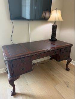 Hooker Desk