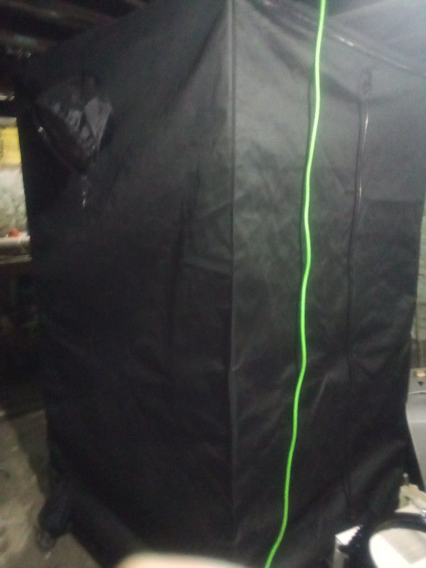 Grow Tent With A Brand New Light 