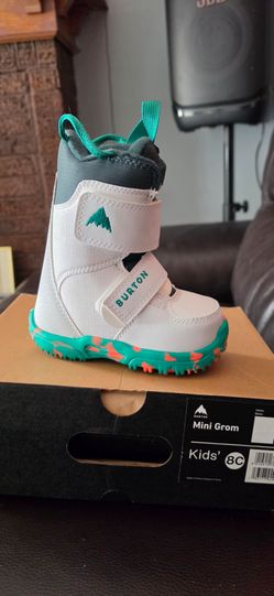 Vendo estas botas marac Burton para kids  nuevas en su caja