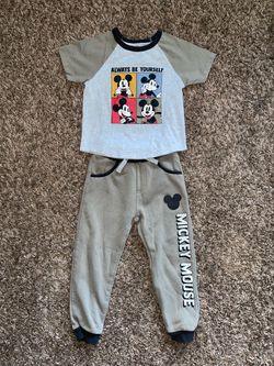 Boys Sweats and Shirt set Size 4 (Children’s)