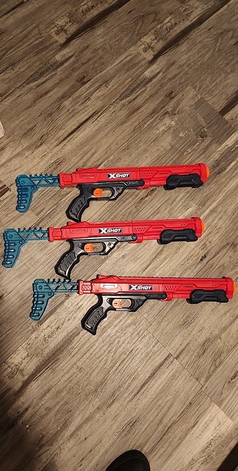 Nerf Gun ( X Shot Hawkeye)