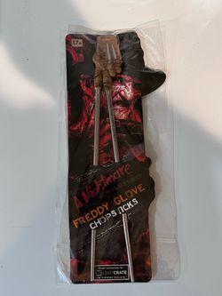 FREDDY KRUEGER GLOVE CHOPSTICKS / LOOTCRATE EXCLUSIVE / 2016