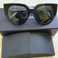 PRADA   SUNGLASSES 