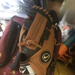 Little Kids Nike Baseball Glove 