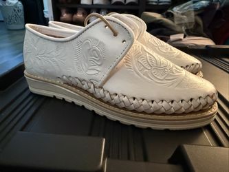 New Unworn Loafers (size: W9)
