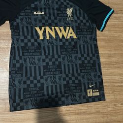 Lebron x Liverpool jersey