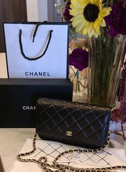 Lovely Chanel! 🥰 Shipping Only!🚚
