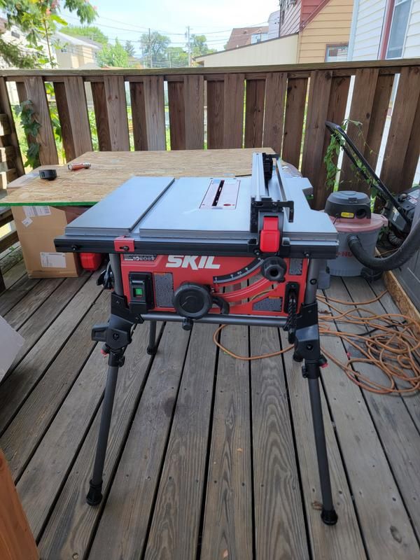 SKIL Table Saw