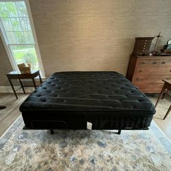 Queen MATTRESS - 50-80% off retail 10.00 Takes It Home