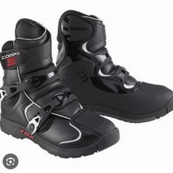 RIDING BOOTS …  SHORTY STYLE