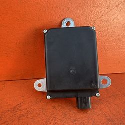 2015 2016 2017 Toyota Camry Blind Spot Radar Sensor OEM 88162-06040