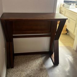 Expendable Dining table