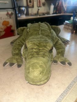 FAO Schwarz Plush Green Alligator Realistic Stuffed Animal Large