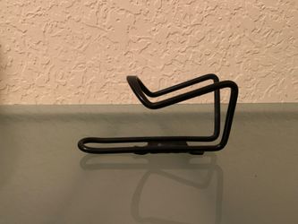 Black water bottle cage
