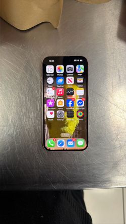 iPhone 15 Like New Works With AT&T And Cricket Only