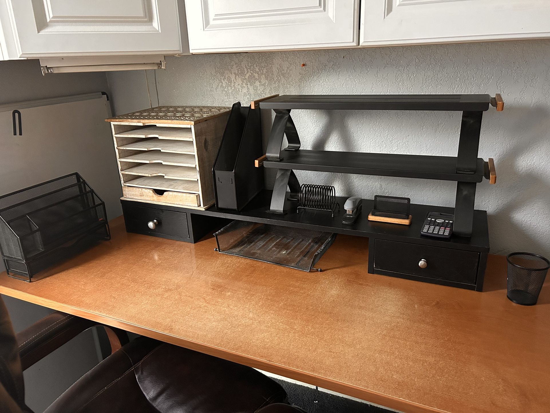 Desk Top Office Supplies