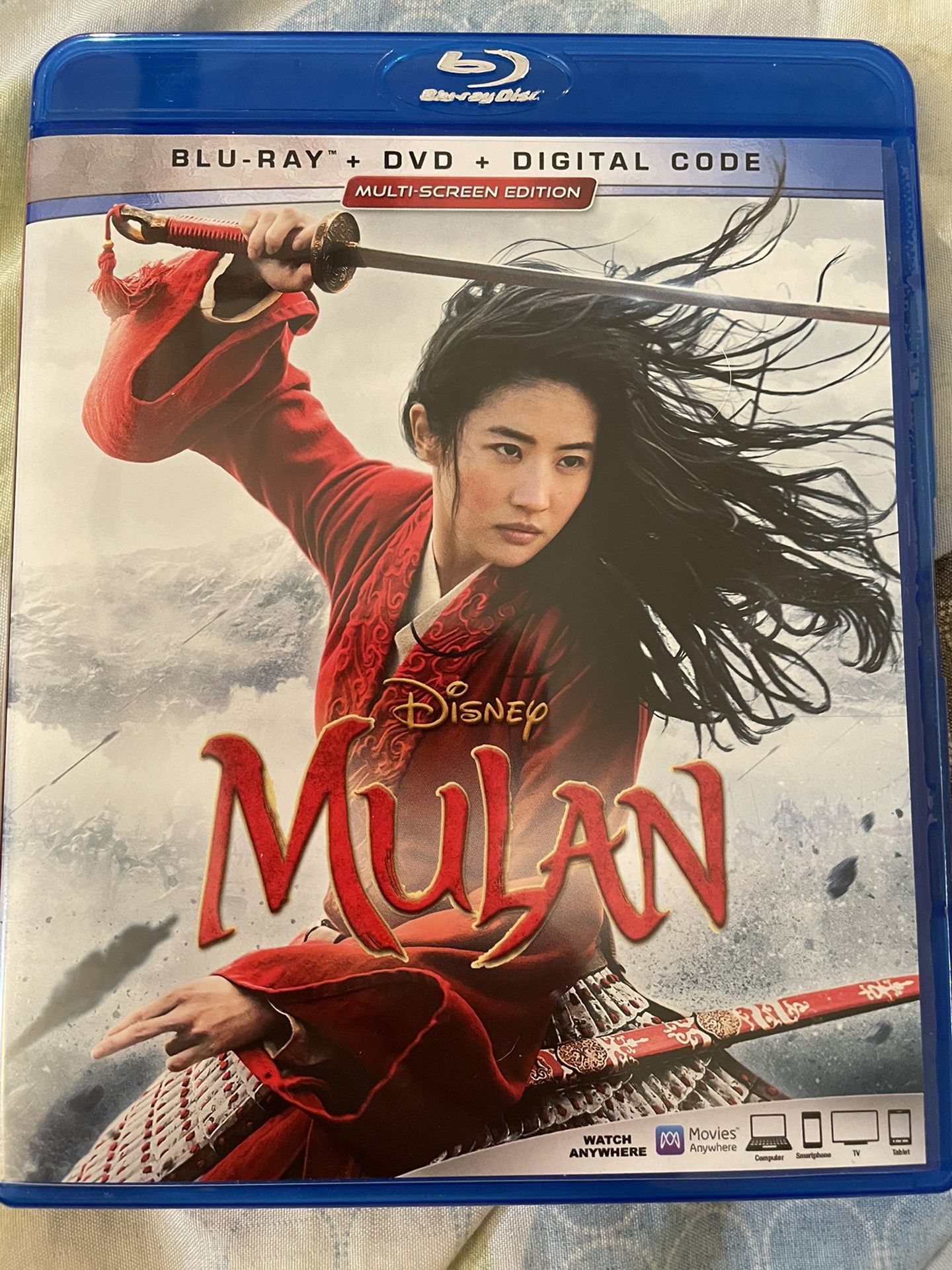 Disney’s MULAN (Blu-ray + DVD)