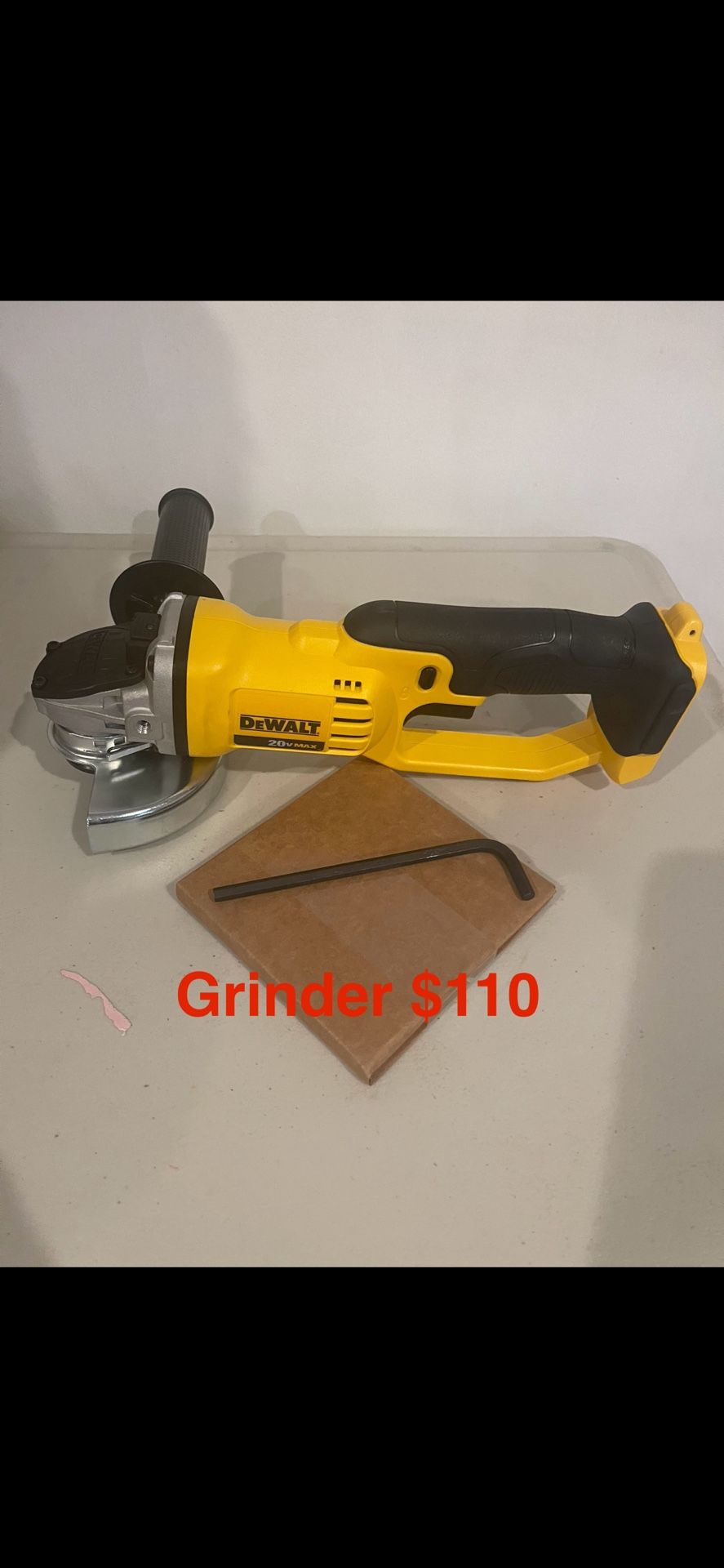 Dewalt Grinder 20v. $110 Tool Only Pick Up In Van Nuys