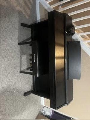 Roland RP400 Piano