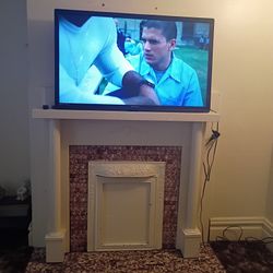 55" Emerson Flat Screen And Roku Box