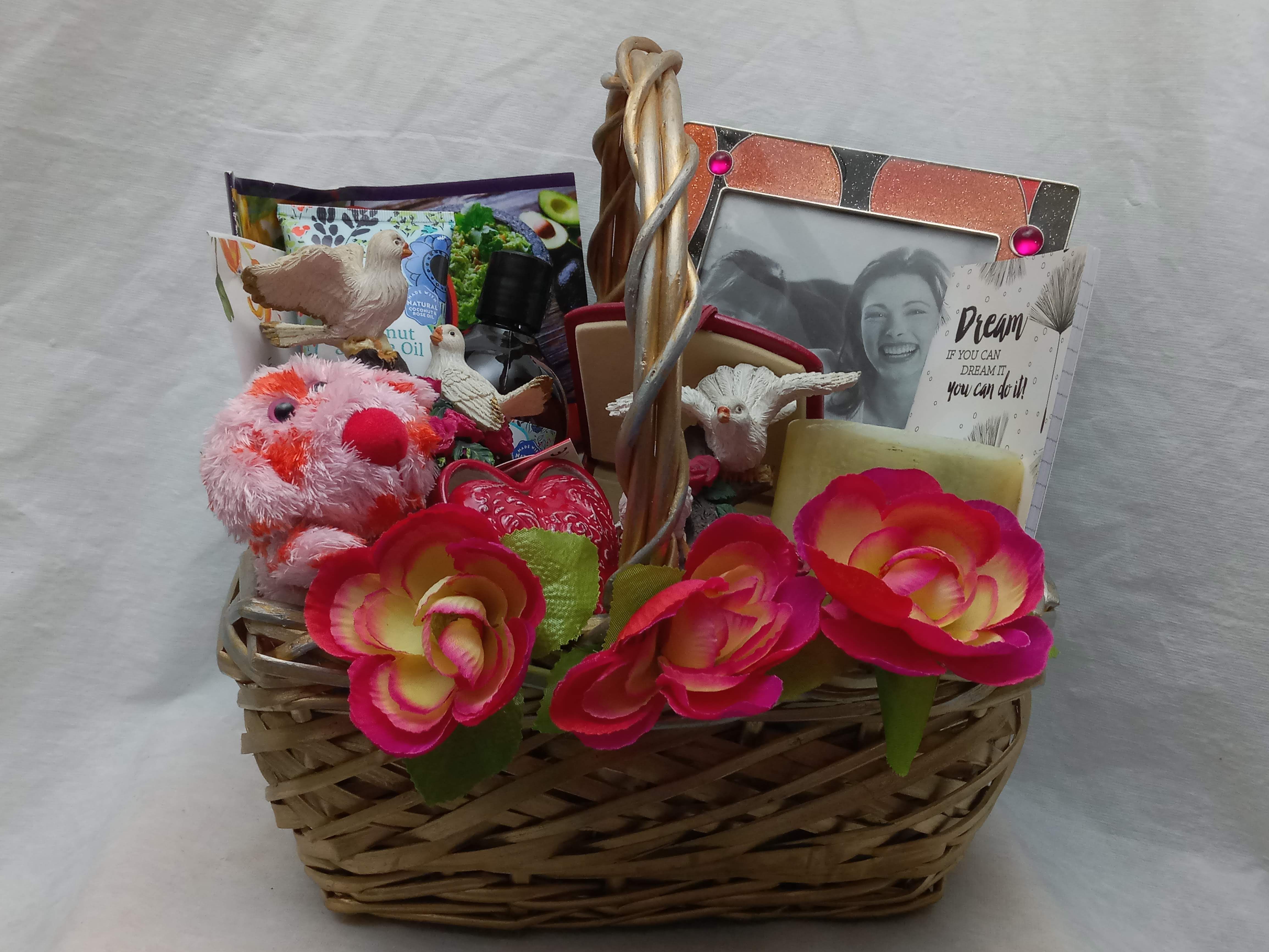 GOLD BIRD BASKET
